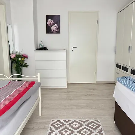 Apartment Haus In Mittelfeld Hannover